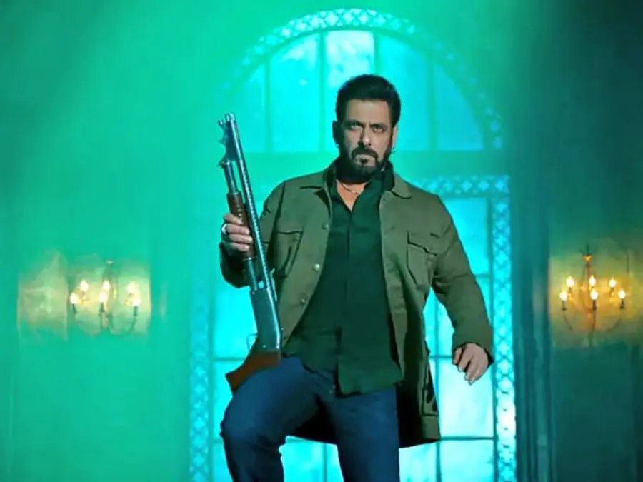 Salman Khan fortifies his Mumbai home with bulletproof glass