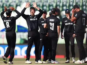 India, New Zealand qualify for Champions Trophy semis; Pakistan eliminated