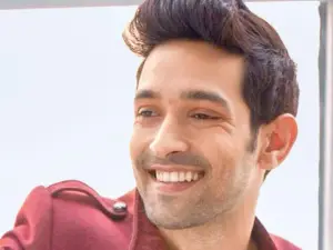 Vikrant Massey joins the cast of Karan Johar's Dostana 2