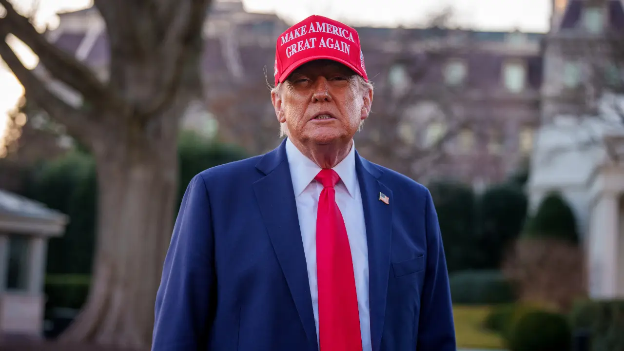 Donald Trump to posthumously pardon MLB legend Pete Rose, banned for life for betting Donald Trump to posthumously pardon MLB legend Pete Rose, banned for life for betting