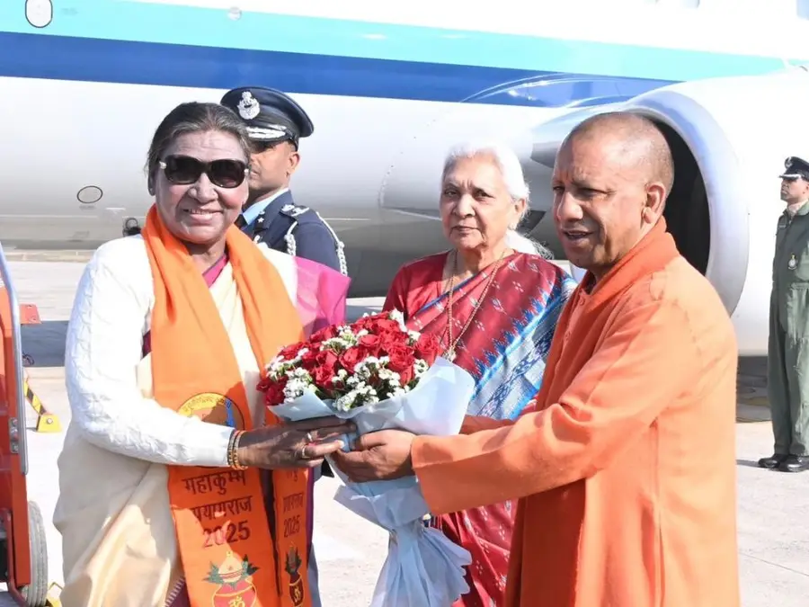 President Murmu takes holy dip at Triveni Sangam during Mahakumbh Mela in Prayagraj