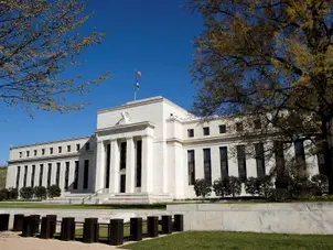 Traders see five Fed cuts in 2025 and the risk of an emergency move