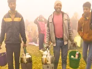 Maha Kumbh: Tea vendors thrive, adding flavour to the pilgrimage