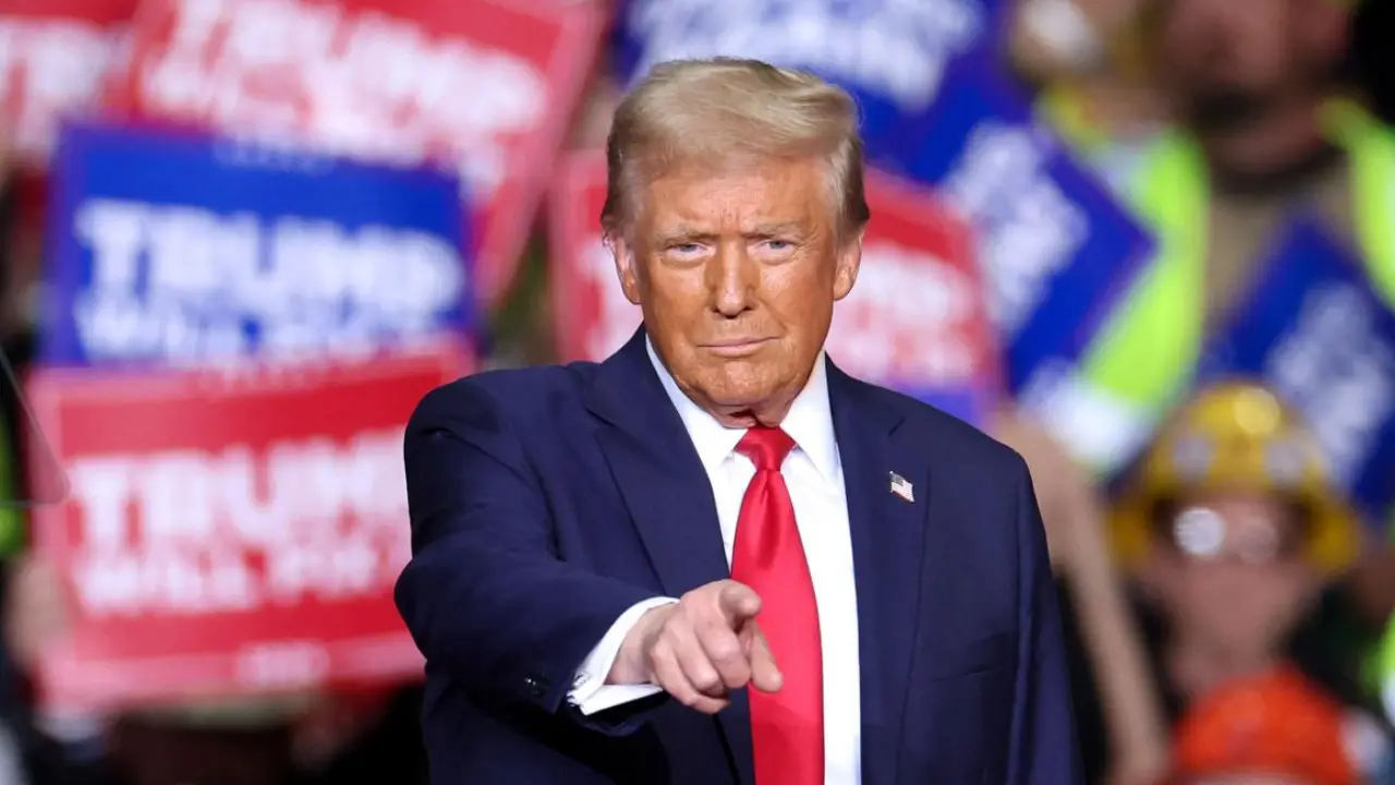 Donald Trump designates English as official language of US