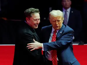 Trump makes rare admission on Musk’s conflicts of interest, says 'wouldn’t show' businessman China war plans