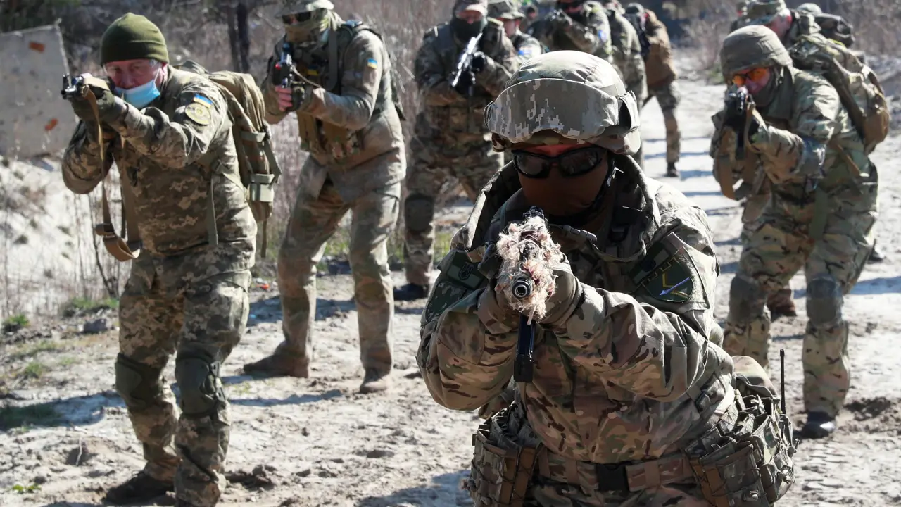 Ukraine war: Three high-ranking Ukrainian Army officers detained over alleged inaction to halt Russian offensive