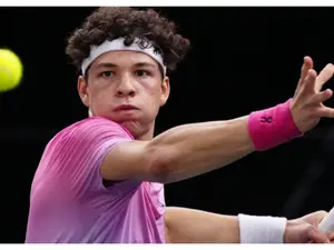 Top seed Ben Shelton ousted by Czech teenager in Auckland