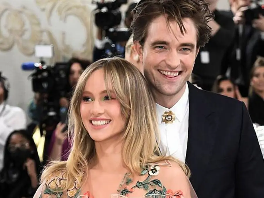 Robert Pattinson and Suki Waterhouse are reportedly married now