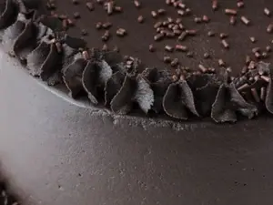 6 Speedy Chocolate Cake Recipes for midnight cravings