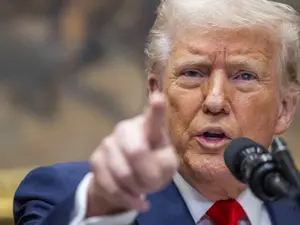 Donald Trump breaks record with lowest approval ratings in US history