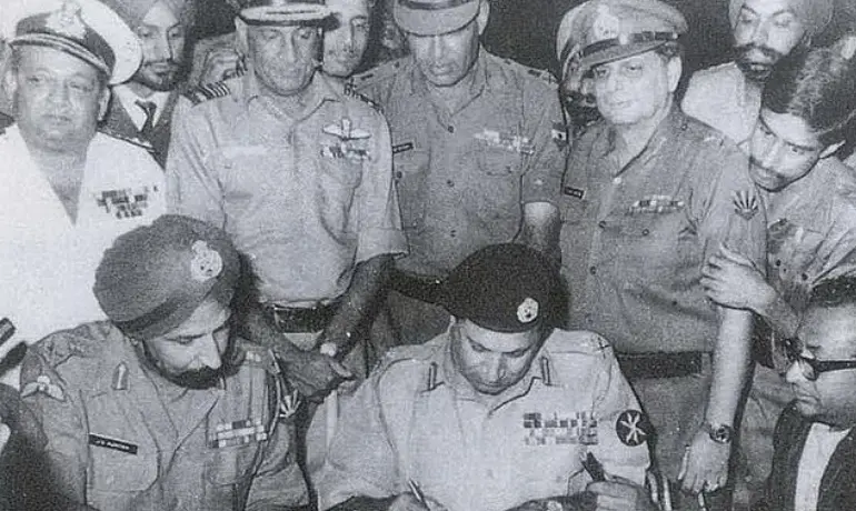 Iconic photo when Pakistan lost
