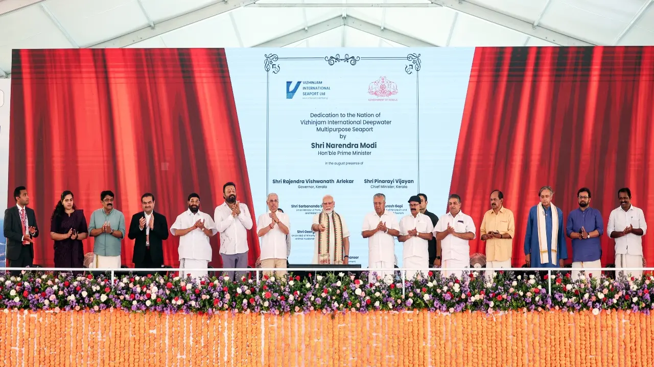 CM Pinarayi Vijayan, Shashi Tharoor attend inauguration