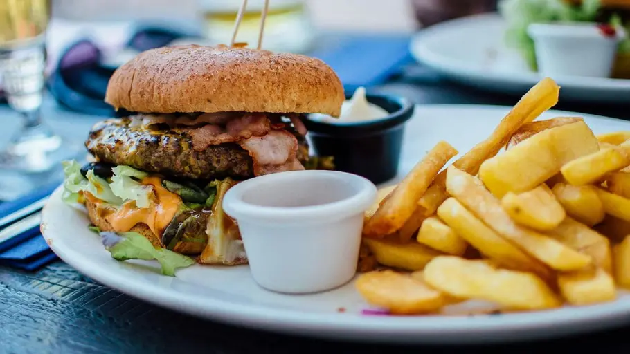 Just five minutes of junk food ads can lead children to consume more calories, study reveals