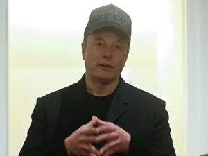 US federal employees who don’t respond to email are ‘presumed dead’, says Musk
