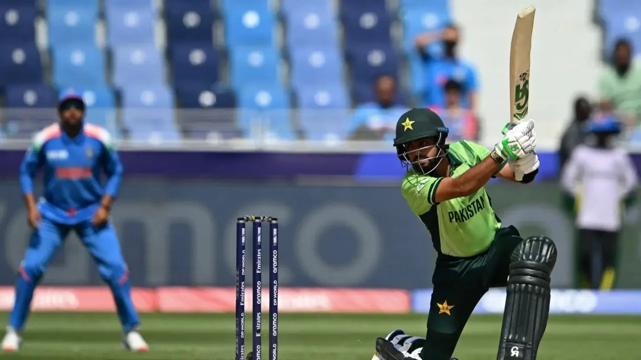 Champions Trophy, IND vs PAK: Babar Azam hits five fours then becomes victim of own favourite shot - WATCH