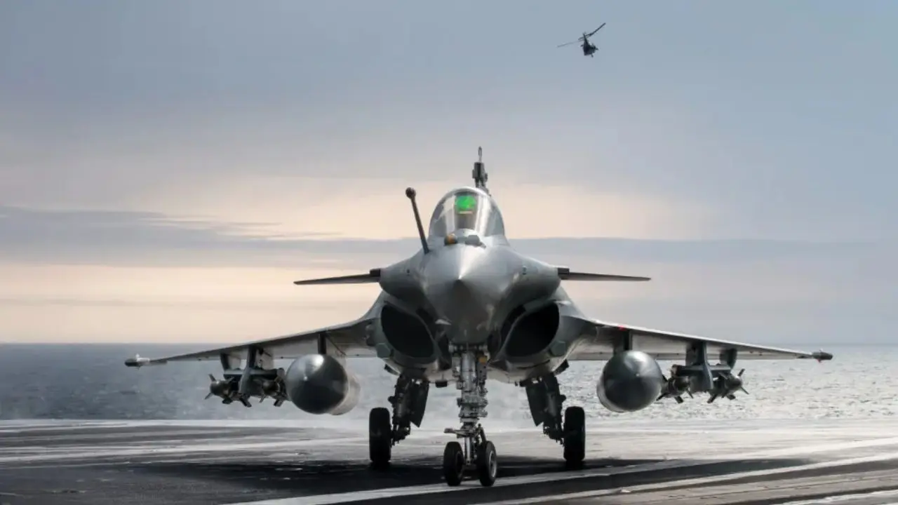 Enhanced cockpit for real-time decision making
