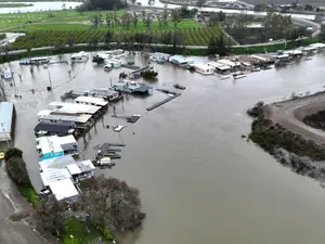 What are atmospheric rivers, the vapour in the sky that can cause worst floods in 1,000 years in US states?