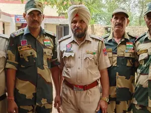 Amritsar police arrest two for leaking 'sensitive army information' amid India-Pak tensions
