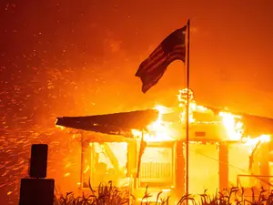 Los Angeles faces 'extreme fire danger' amid high winds forecast, over 6mn people under critical threat