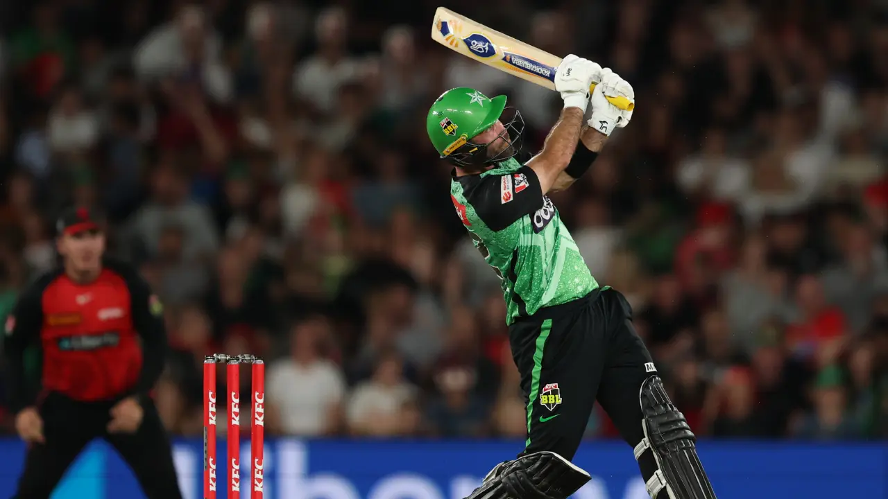 BBL, Melbourne Stars vs Melbourne Renegades: WATCH | Maxwell hits MONSTROUS 122-metre six