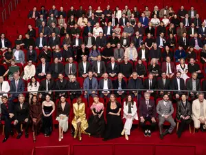 Ahead of Oscars 2025, the nominees gather for a class photo