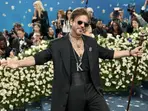 ‘I am Shah Rukh’: Fans fume as foreign media fails to recognise SRK, Sabyasachi schools ignorant hosts at Met Gala 2025