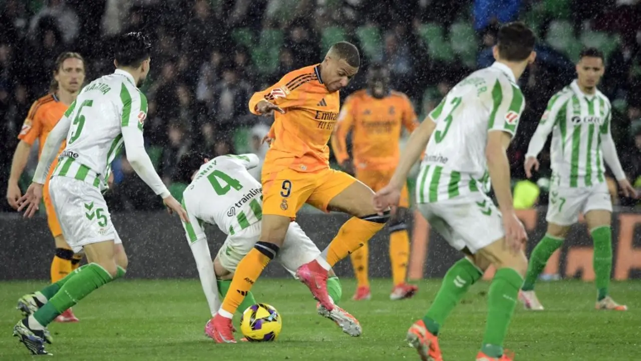 Real Madrid’s shock loss at Betis sees Atletico go top of La Liga table