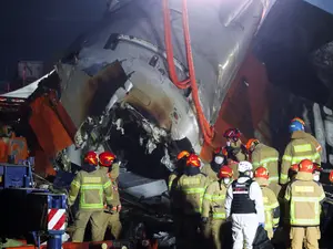 South Korea plane crash: A look at the last moments of the Jeju Air flight that killed 179