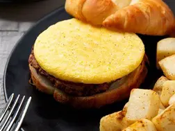 Healthy Breakfast: How To Make Egg Burger In 15 Minutes