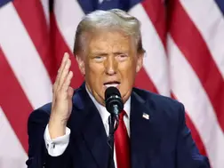 Trump warns Hamas to 'let hostages come back soon'