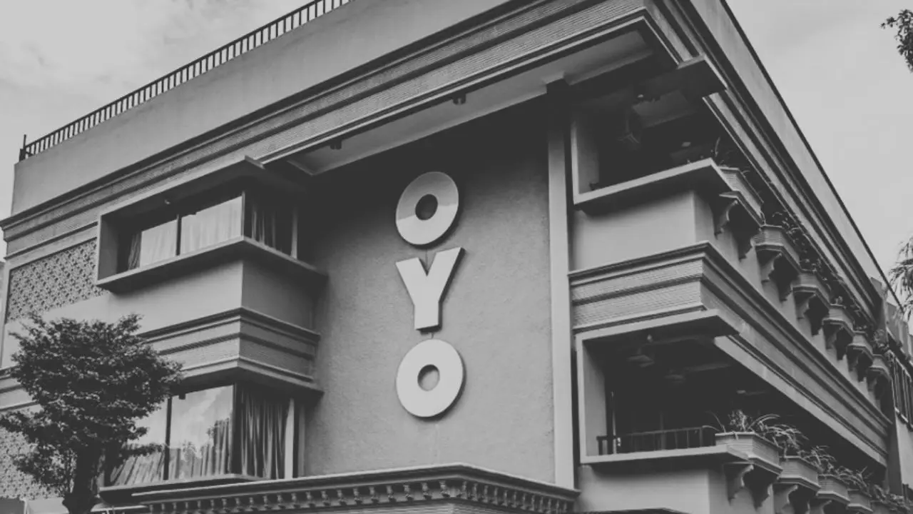India: OYO Rooms change rules, unmarried couples in this city can't...