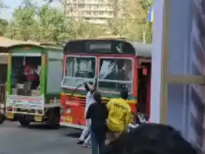 WATCH | Teen goes on attacking spree in Mumbai, vandalises public and private vehicles with sword in broad daylight