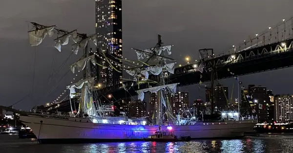 Mexican Navy ship that crashed into Brooklyn Bridge lost its steering ...