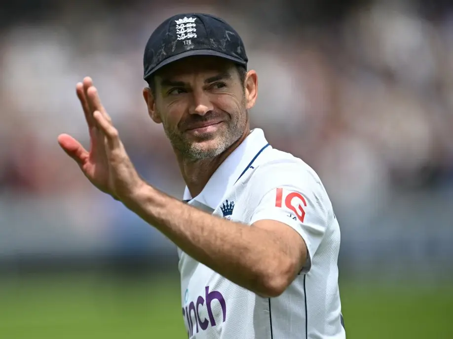 James Anderson expects England to stick with same XI in Brisbane despite Perth defeat James Anderson expects England to stick with same XI in Brisbane despite Perth defeat