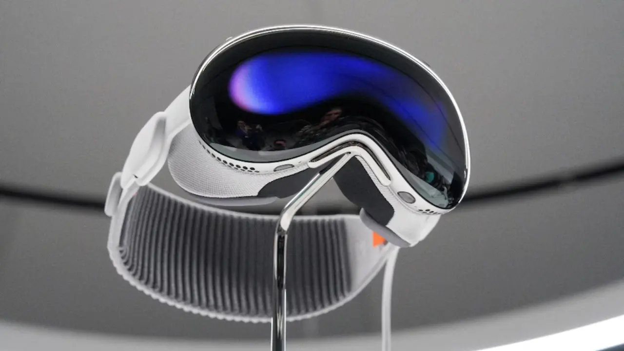 Apple’s Vision for 2027: Smart Glasses, AI-Powered AirPods, and next-gen chips could be on the horizon for the tech giant
