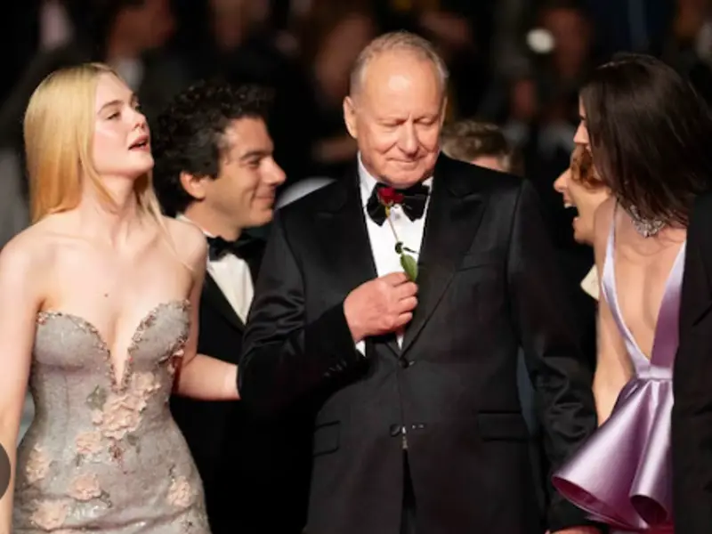 Elle Fanning's Sentimental Value gets a massive 15-minute standing ovation at Cannes Elle Fanning's Sentimental Value gets a massive 15-minute standing ovation at Cannes