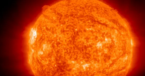 Solar superstorm headed our way can cause 'internet apocalypse' ...