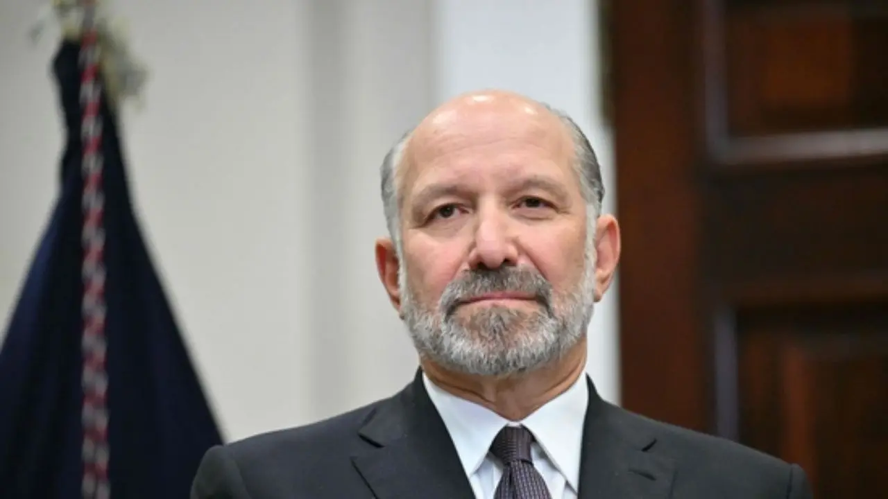 Wealthy foreigners can soon register for Trump’s $5 million ‘gold card’ visa, says Lutnick