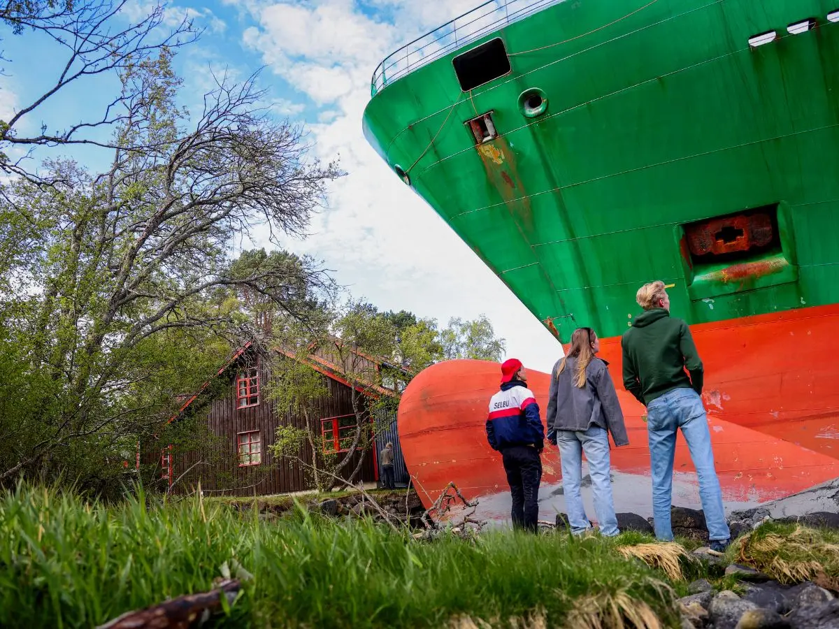 Ship misses house by few metres