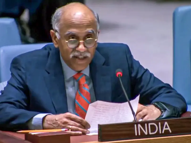 India slams 'grossly hypocritical' Pakistan at UNSC, points out 'army officials attended terrorists' funeral' India slams 'grossly hypocritical' Pakistan at UNSC, points out 'army officials attended terrorists' funeral'