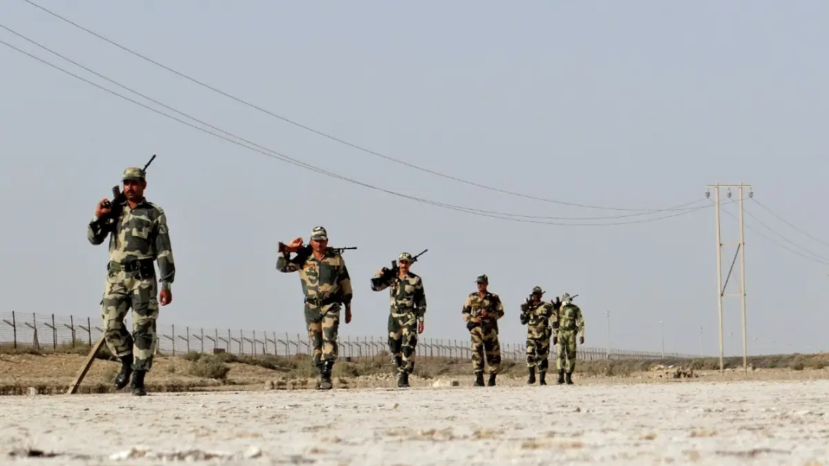     BSF neutralizes the Pakistani intruder on the Gujarat border 