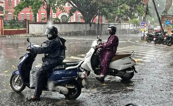 Monsoon arrives 8 day early in Kerala - earliest onset since 2009. Will you get respite from heat? IMD prediction