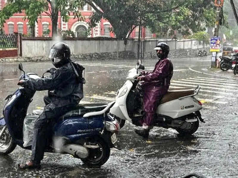 Monsoon arrives 8 day early in Kerala - earliest onset since 2009. Will you get respite from heat? IMD prediction Monsoon arrives 8 day early in Kerala - earliest onset since 2009. Will you get respite from heat? IMD prediction