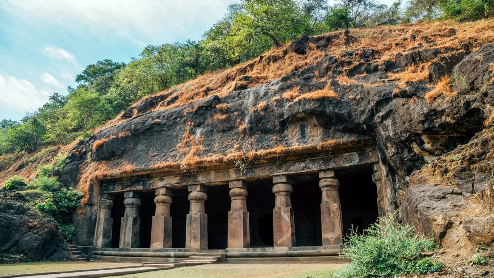 Elephanta Caves (Maharashtra)