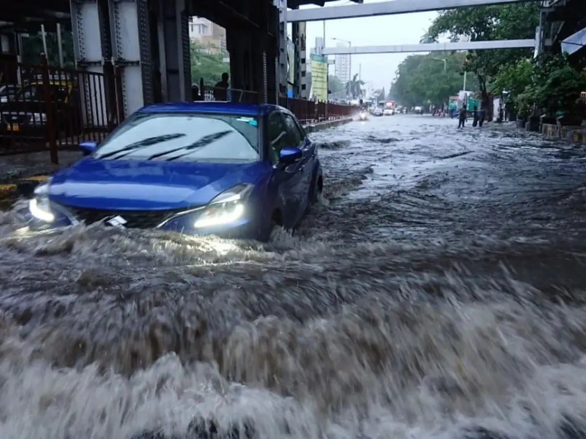 First time since 2001: Mumbai receives early monsoon rainfall, airport issues advisory