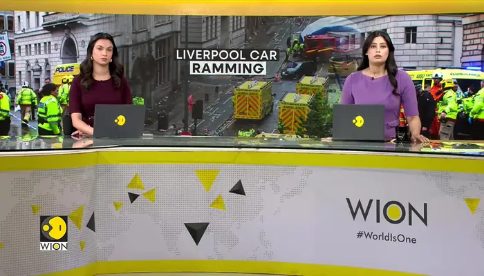  Car ploughs into crowd at Liverpool FC parade 