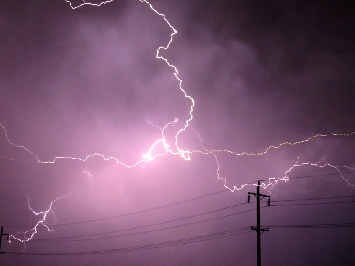 Screeching sound blasts Los Angeles, followed by a strange rattling. What was it?