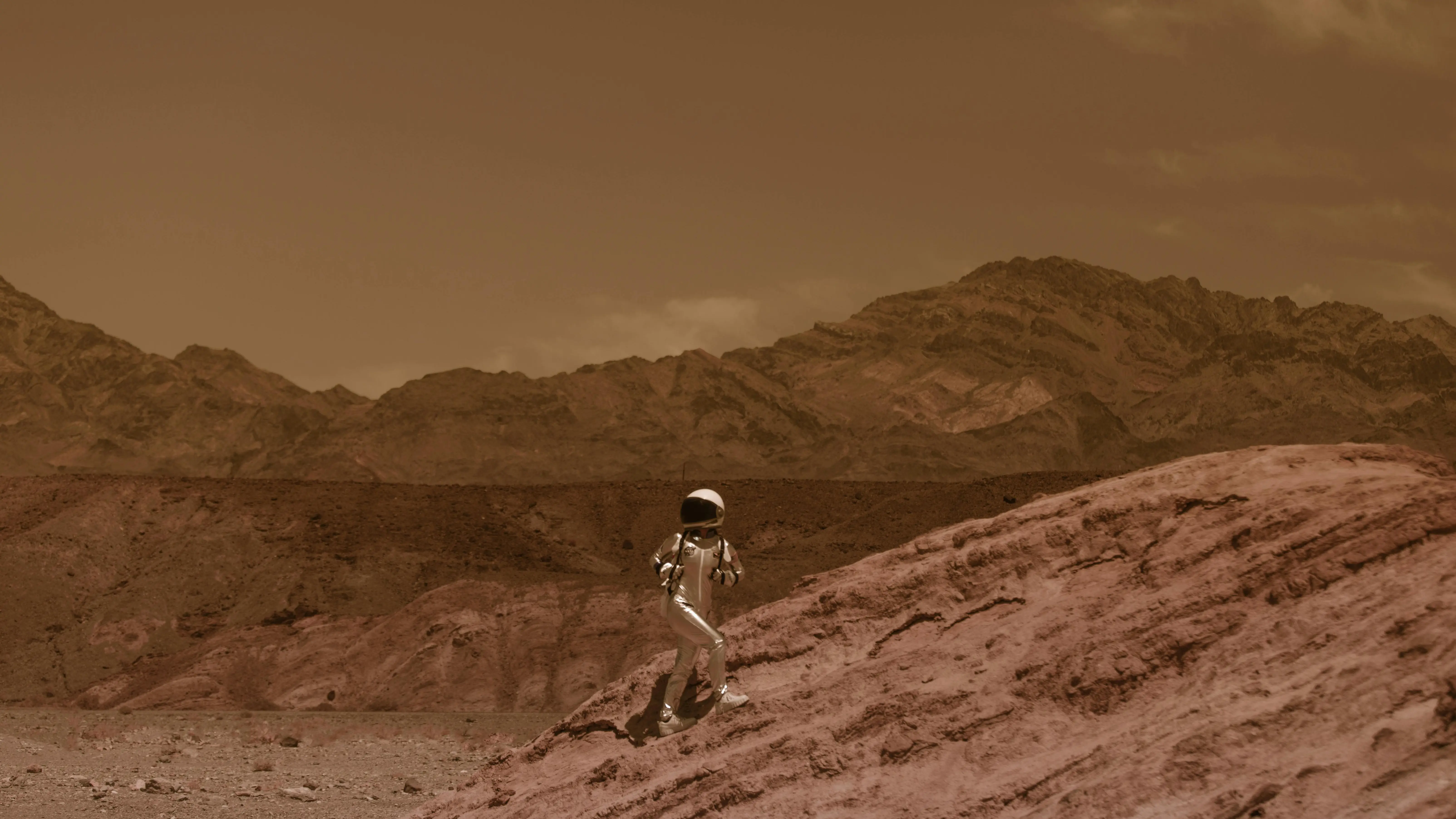 When will humans land on Mars? The Martian bet on 2035. With 10 years left, how far are we from it becoming a reality? When will humans land on Mars? The Martian bet on 2035. With 10 years left, how far are we from it becoming a reality?
