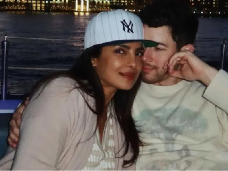 Priyanka Chopra shares a sweet love-filled post with Nick Jonas Priyanka Chopra shares a sweet love-filled post with Nick Jonas