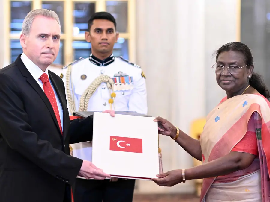 Envoys from Turkey, Bangladesh among six top present credentials to President Droupadi Murmu